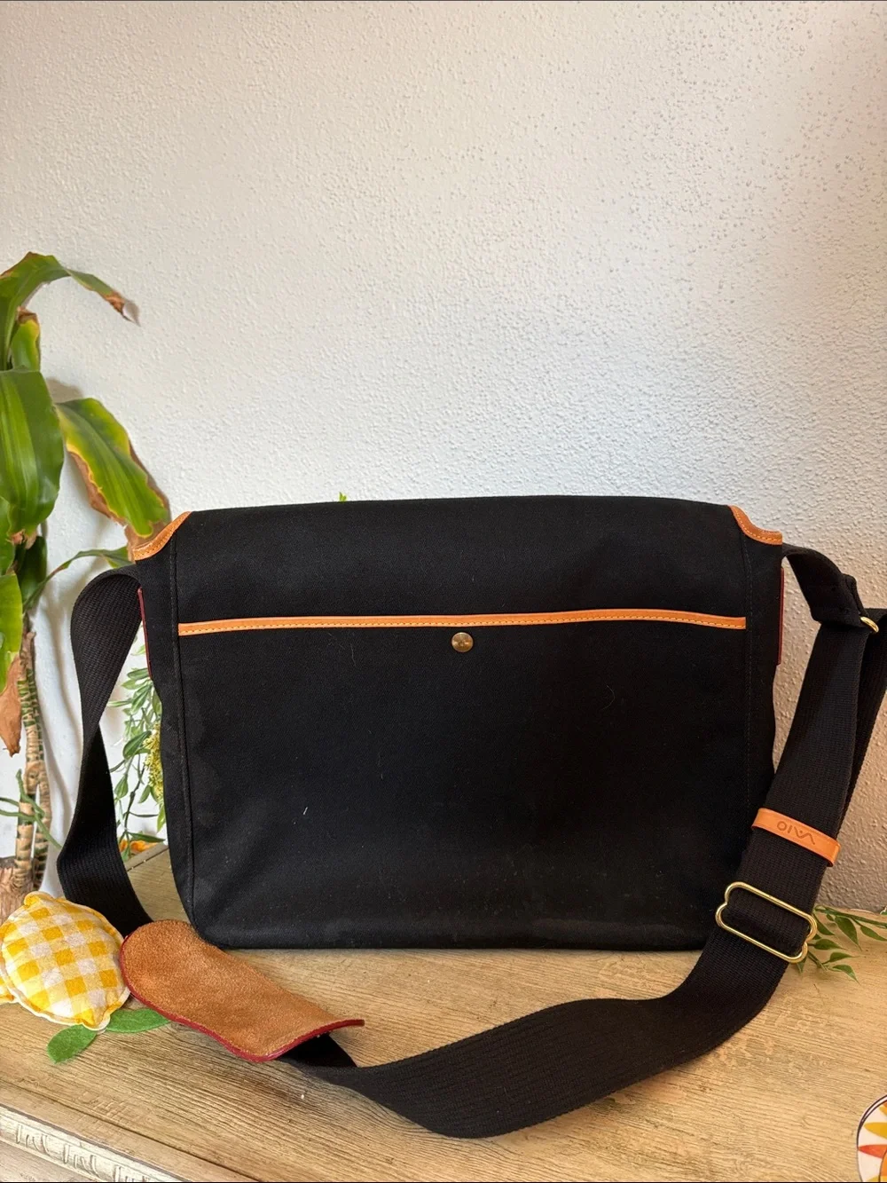 Dooney & Bourke this very